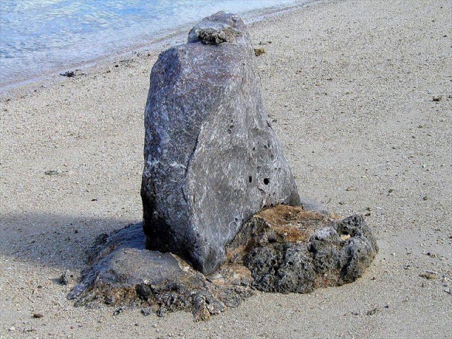 ニーラン石 | やえやまなび