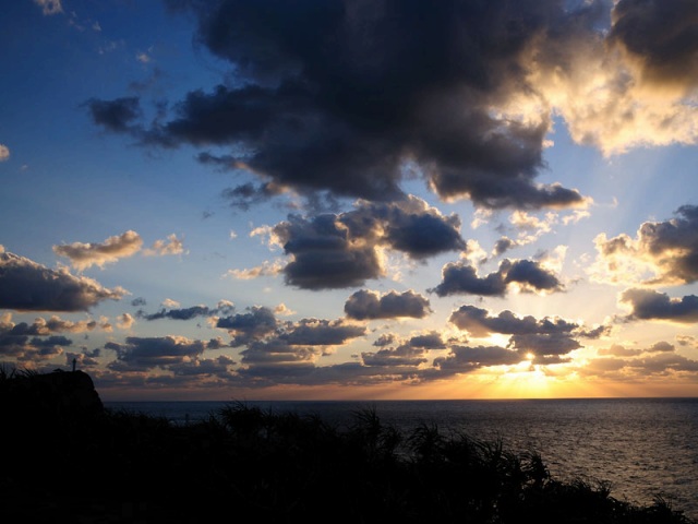 日本最後の夕日が見える丘 やえやまなび